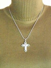 Kreuz mit Kette